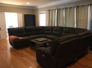 3369 Canyon Crest Rd, Altadena, CA 91001