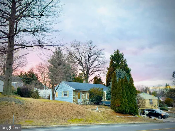 220 County Line Rd, Philadelphia, PA 19116