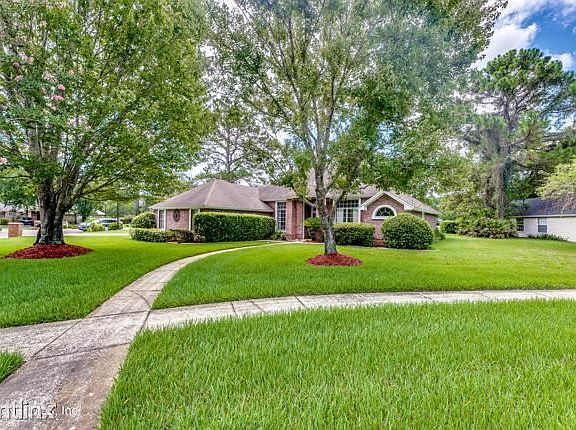 3rd image of 10542R Pebble Beach Ct