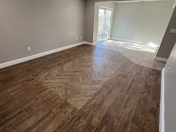 3rd image of 4713 Treanna Ave
