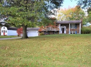 497 Pleasant Valley Rd, Washington, PA 15301