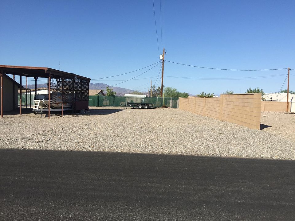 2nd image of 901 Hassayampa Way
