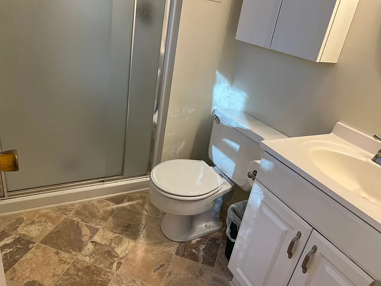 708 Austin Ave — Photo 16