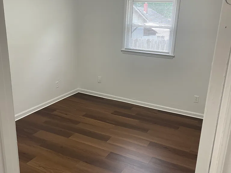 811 Mobile St #A — Photo 6