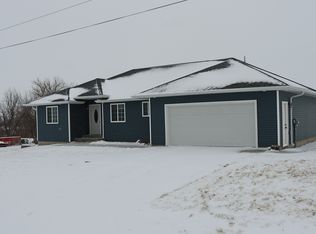 810 Center St, Beaver Crossing, NE 68313