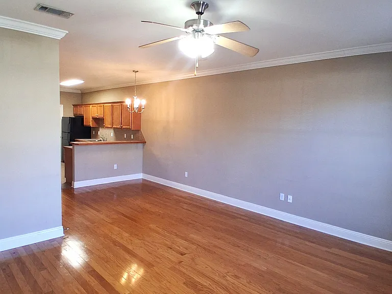 2105 Belle Pointe Aly — Photo 3