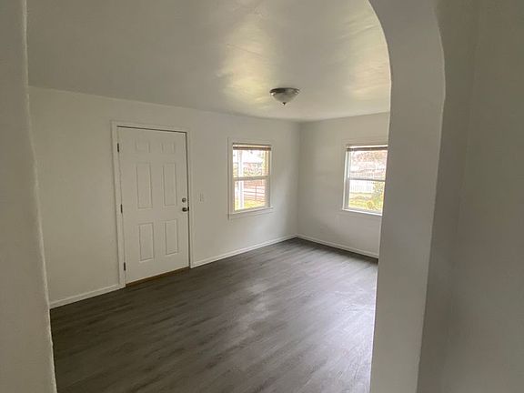 3rd image of 1808 Spring St APT 4