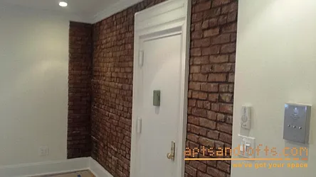 Rented by aptsandlofts.com