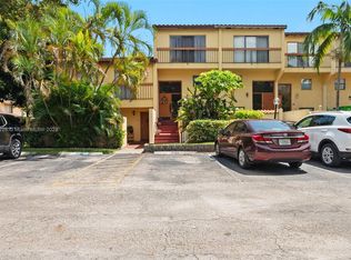 7765 Grande St, Sunrise, FL 33351