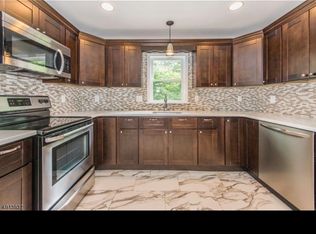 13 Unger Ave, Stanhope, NJ 07874
