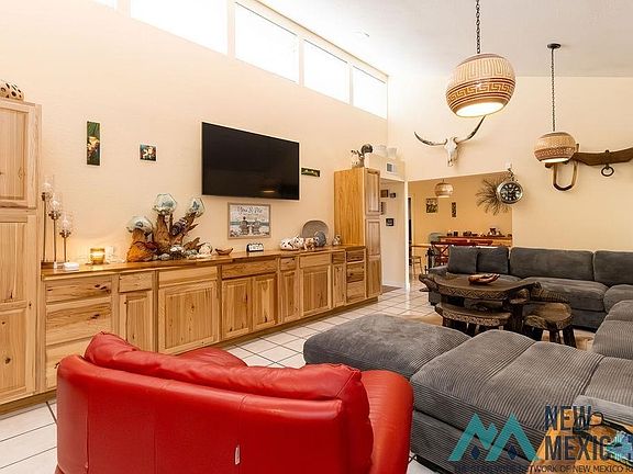 5th image of 1308 W Orchard Ln