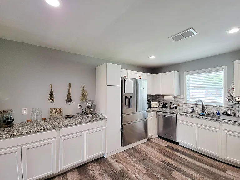 4405 W 43rd St — Photo 12