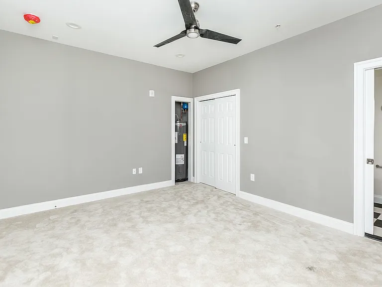 411 N Charles St #2B — Photo 12