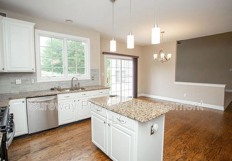 7 Amaryllis Ln — Photo 14