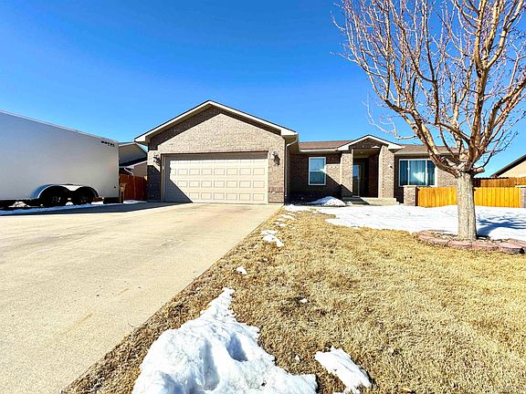 2nd image of 1518 Hackney Dr