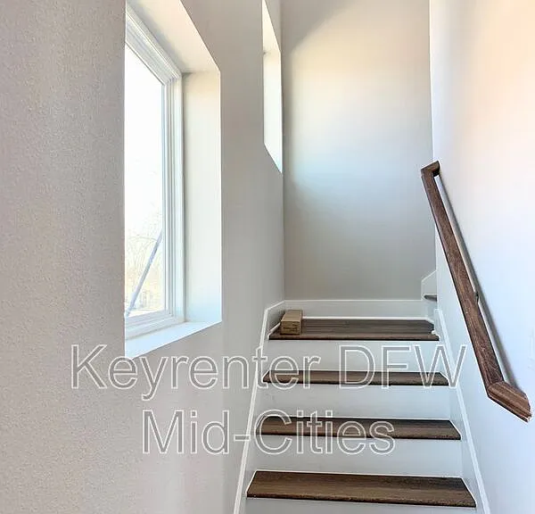 1431 Pearson St — Photo 29