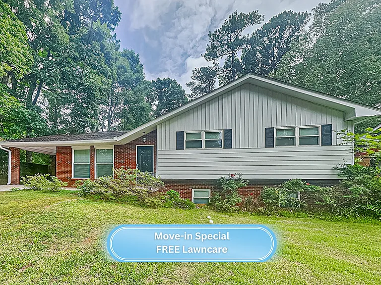 2902 Delcourt Dr — Photo 1