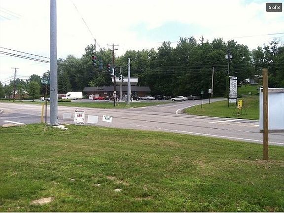 4th image of 1867 Route 9w