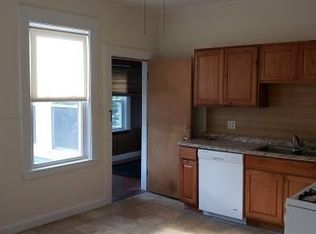 82 Pine St, Stoneham, MA 02180