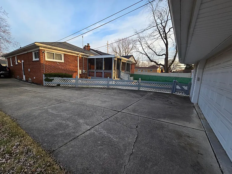7411 Fenton St — Photo 26