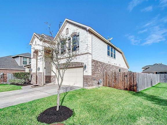5th image of 4431 Bearberry Ave