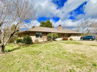 189 N Hillcrest Dr, Spring City, TN 37381