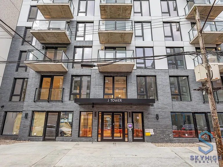 43-25 52nd St #4B — Photo 18