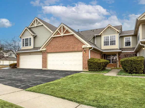 2340 County Farm Ln, Schaumburg, IL 60194