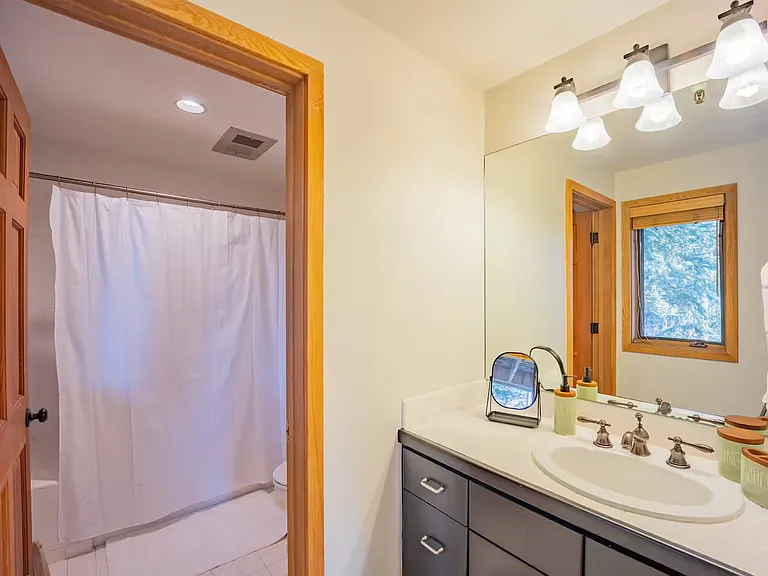 5925 Royal St #9 — Photo 7