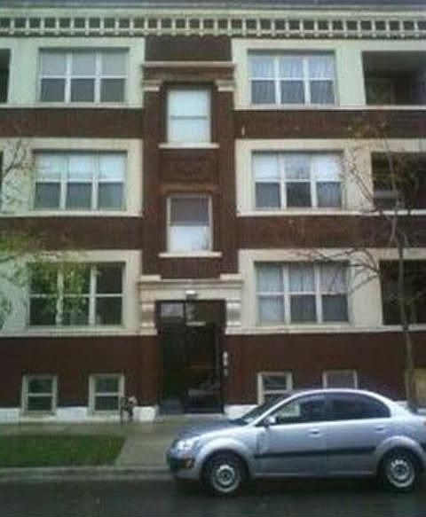 1st image of 4614 S Vincennes Ave N #1