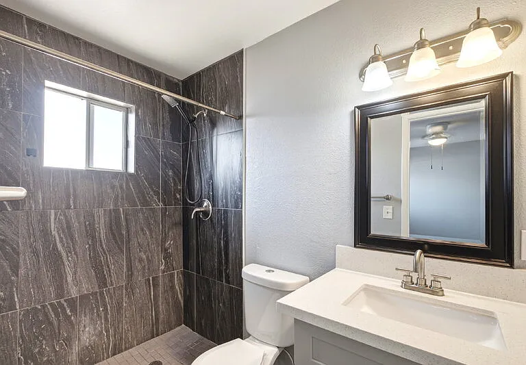 1129 N Wedgewood Cir #B — Photo 19