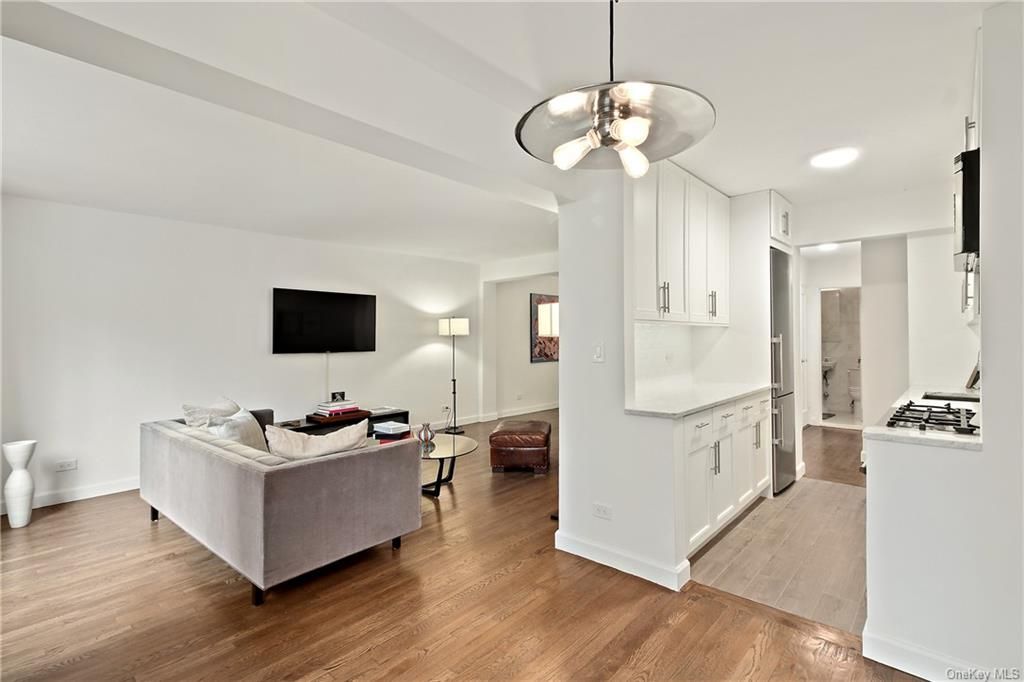 2 Bed 2 Bath Property, New York • 1,150 Sq Ft