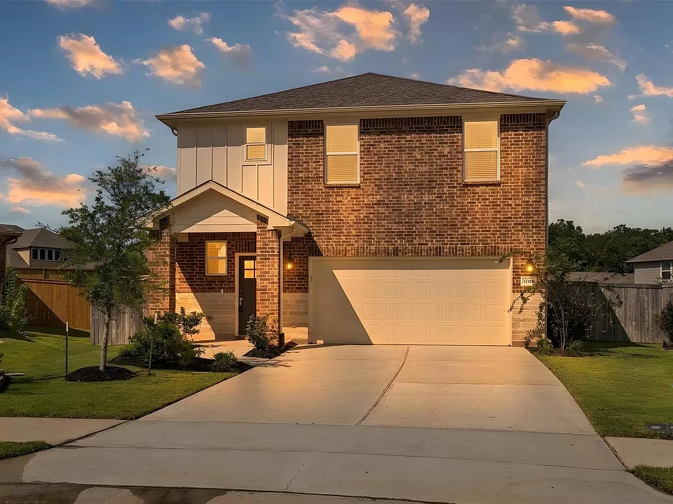 2046 W Darlington Oak Ct