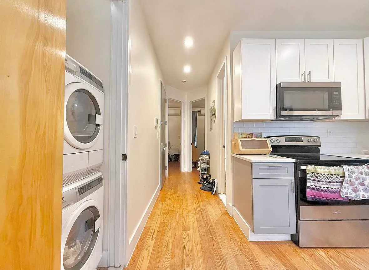 Building Photo - 1215 Flatbush Ave #3A