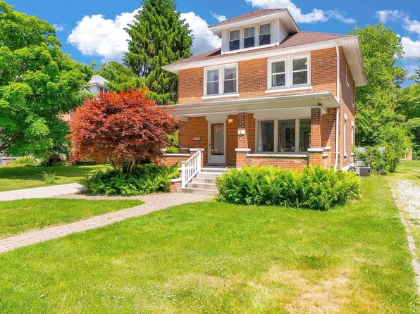 222 N Howard Ave, Croswell, MI 48422