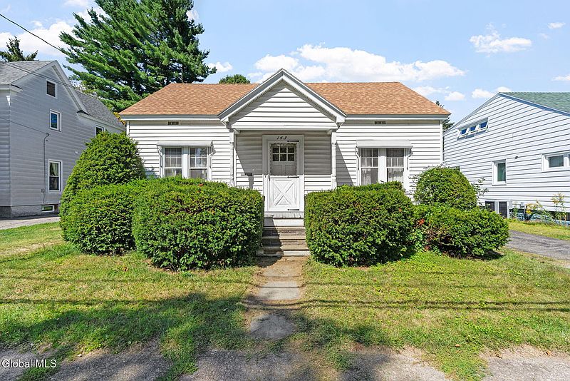 2nd image of 143 5th Avenue