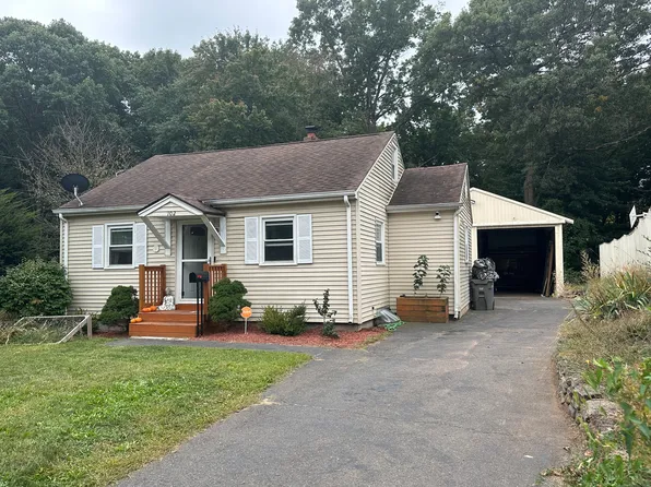 102 Deepwood Drive, Manchester, CT 06040