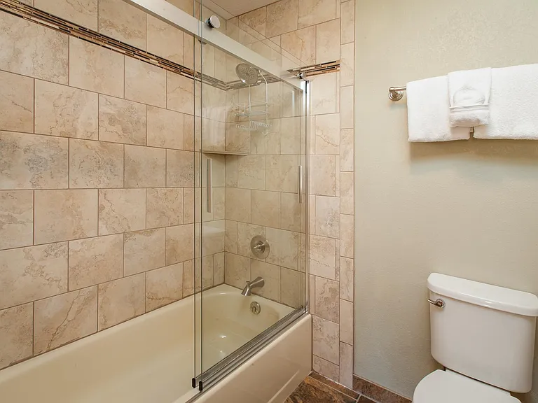 Bathroom en-suite to bedroom #3