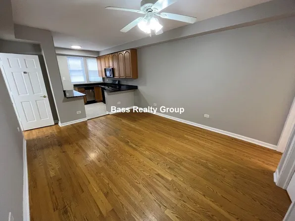 4006 W Nelson St #8A, Chicago, IL 60641
