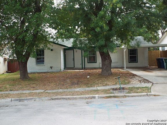 3rd image of 4926 Teasdale Dr