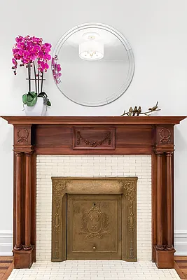 Sold by Sotheby's International Realty | media 18