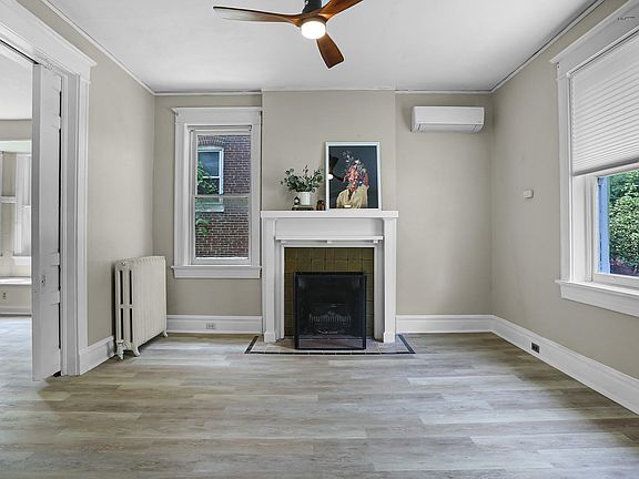 3rd image of 3418 Grace Ave