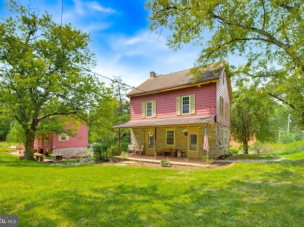 728 Academy Rd, York, PA 17406