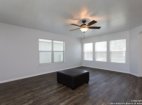 5th image of 9822 Sunset Pl