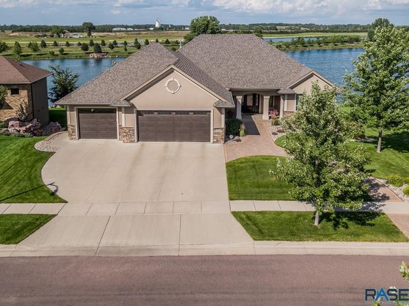 Sioux Falls SD Luxury Homes For Sale - 938 Homes | Zillow
