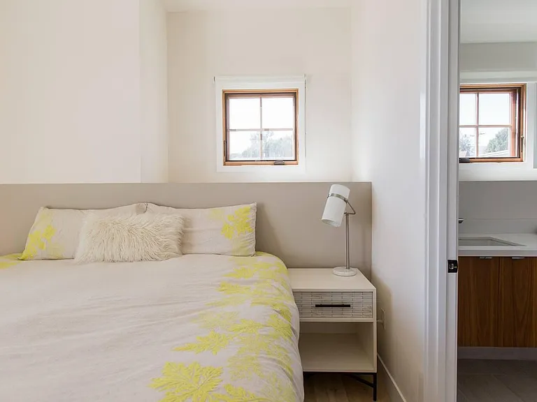 1319 Yale St #1 — Photo 24