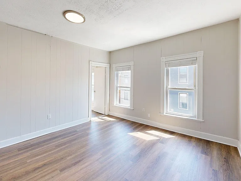 44 Morris St #2 — Photo 4