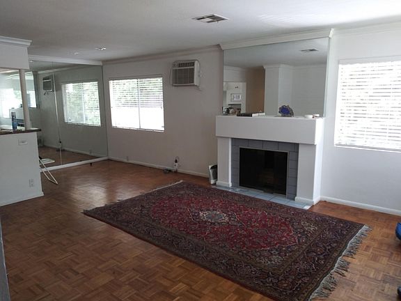 4th image of 10736 Cushdon Ave