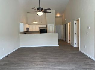 2036 Huntmaster Dr, Belleville, IL