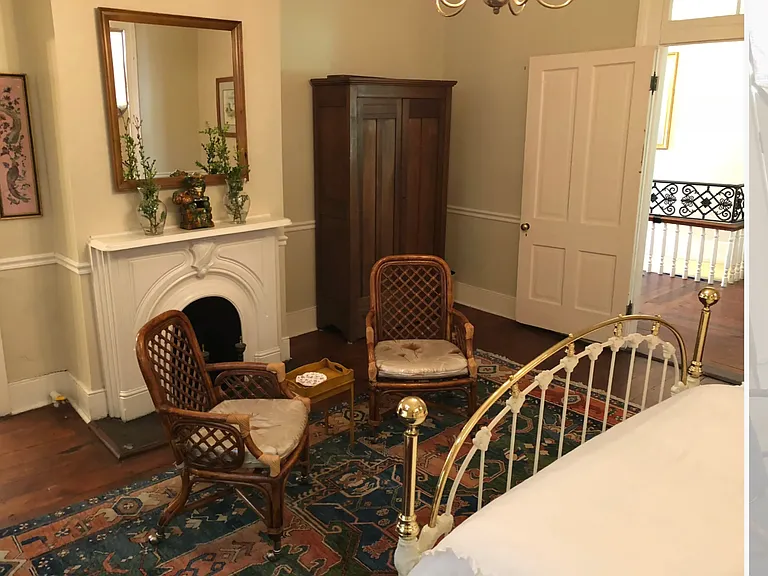 824 University Ave — Photo 39